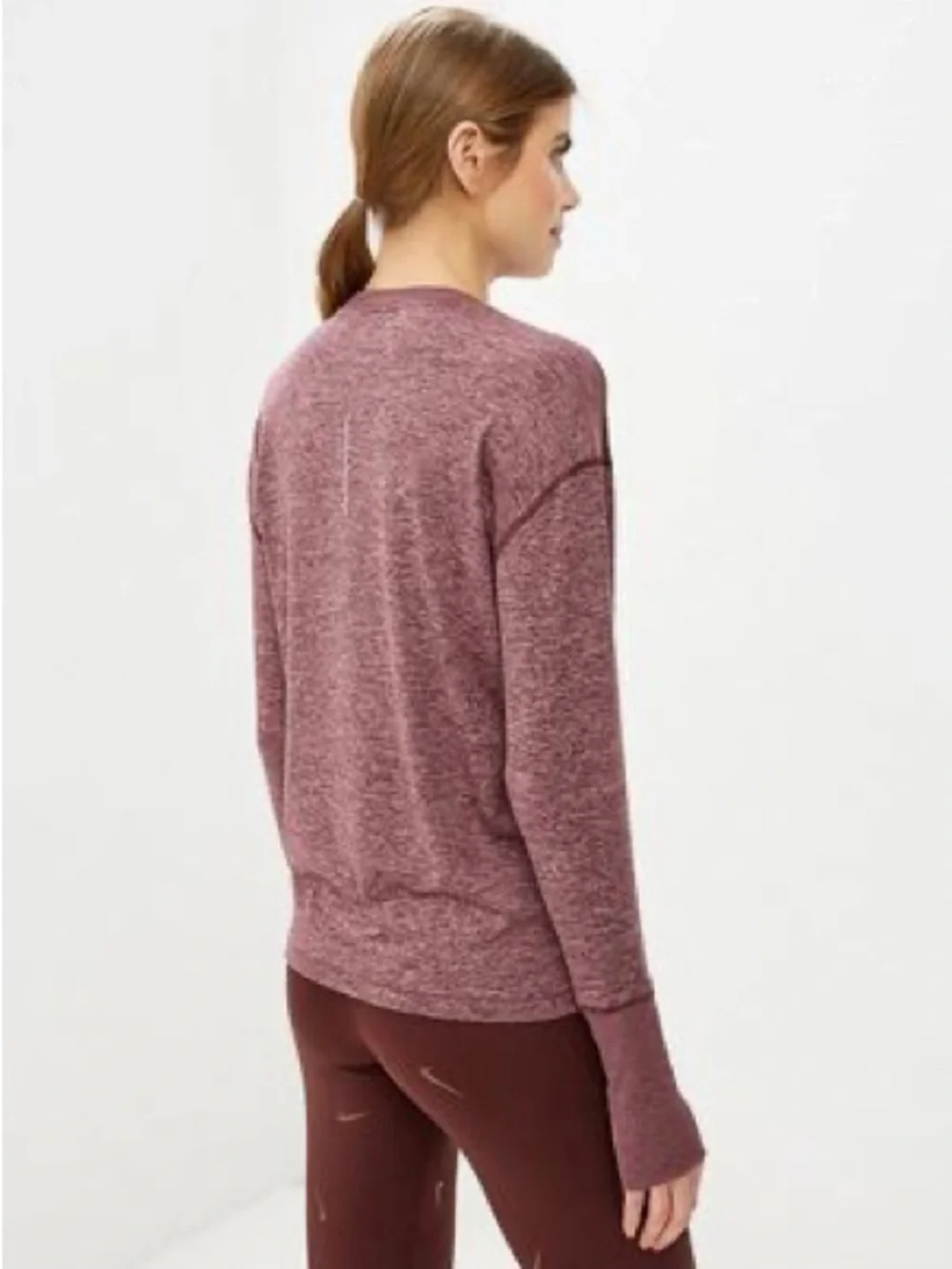 Nike Women’s Running Long-Sleeve Crew Burgundy Maroon Reflective Heather XS